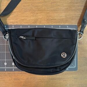 Lululemon All Night Festival Bag Micro 2L
